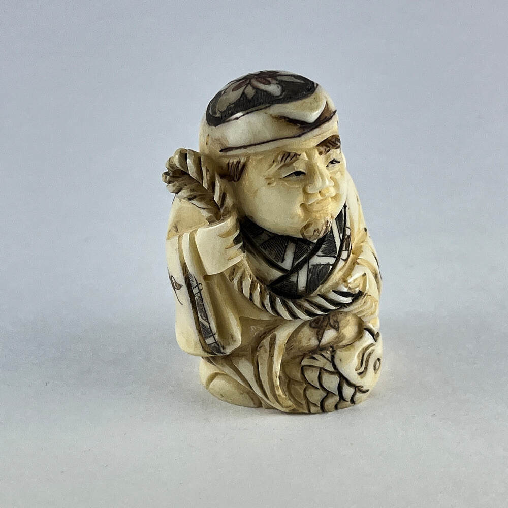 Статуэтка нэцкэ Эбису