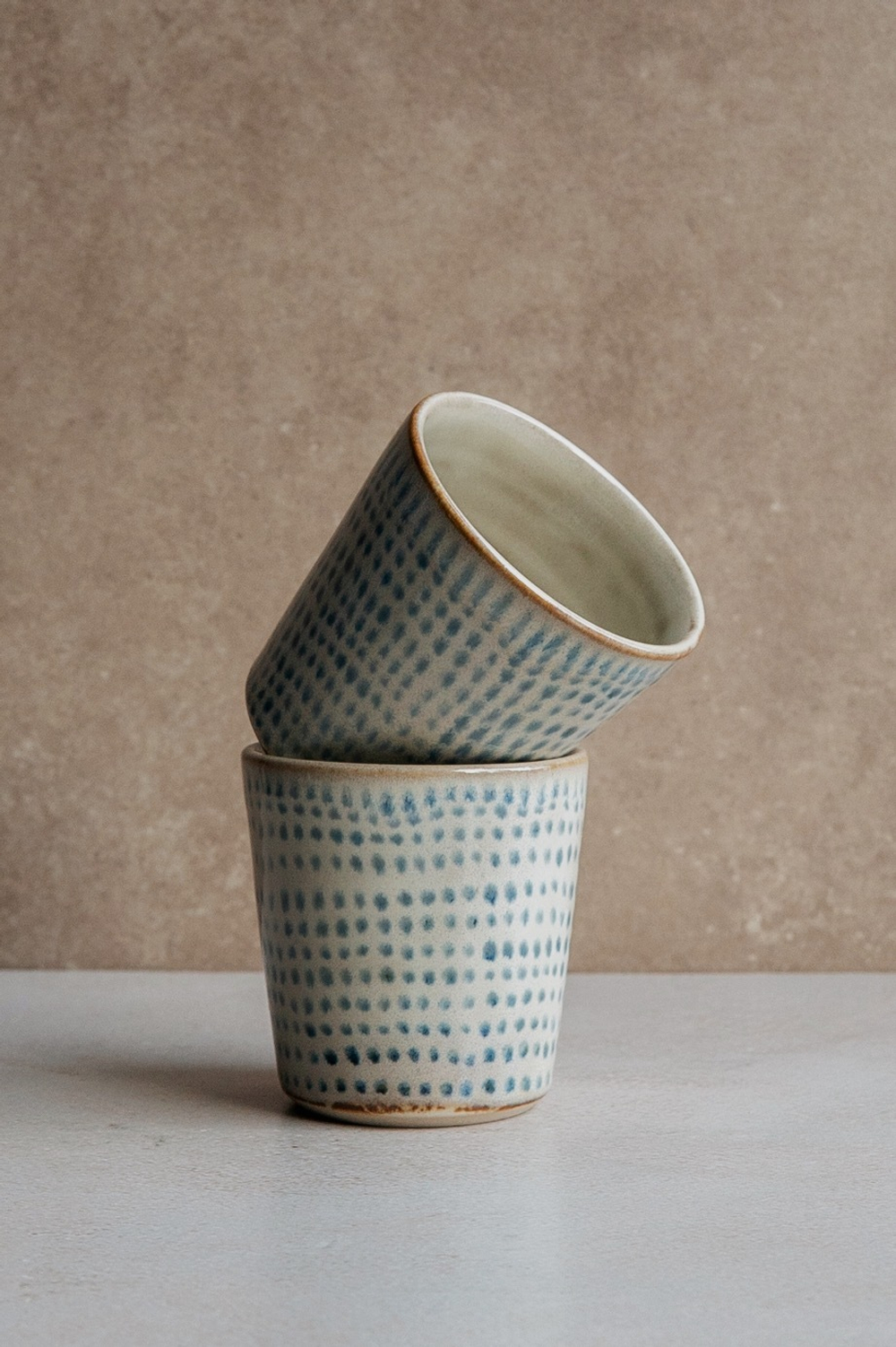 Стакан для кофе Точки, бежево-синие