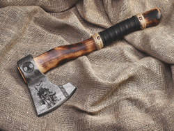 Топор "Один", рукоять комель берёзы (обжиг)