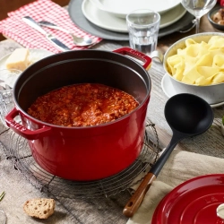 STAUB Чугунная кастрюля Cocotte 24 см 3,8 л черная