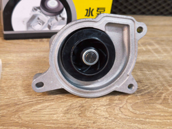 Насос водяного охлаждения DOLZ VAG CAXA