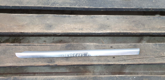 Накладка стекла заднего правого Mercedes GLC (X253) 15-нв Б/У Оригинал A2536700222