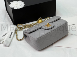 Классическая стеганая сумка-конверт Chanel Шанель на цепочке