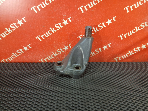 Кронштейн цилиндра подъёма кабины