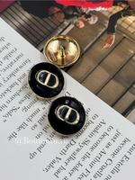 Пуговицы Ди. золото черная эмаль