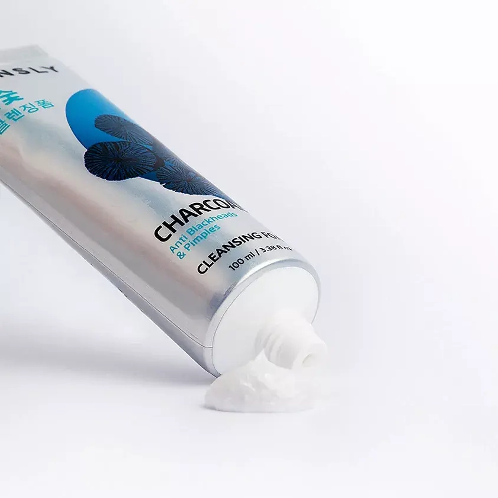 CONSLY Пенка для умывания c древесным углем против черных точек Wash Foam With Charcoal Against Black Spots, 100 мл