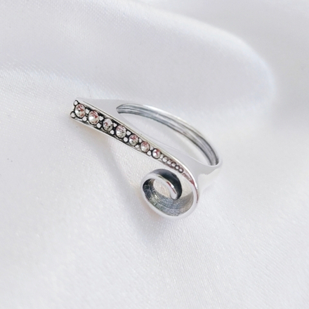 "Твист"  кольцо в серебряном покрытии из коллекции "Эйфория" от Jenavi