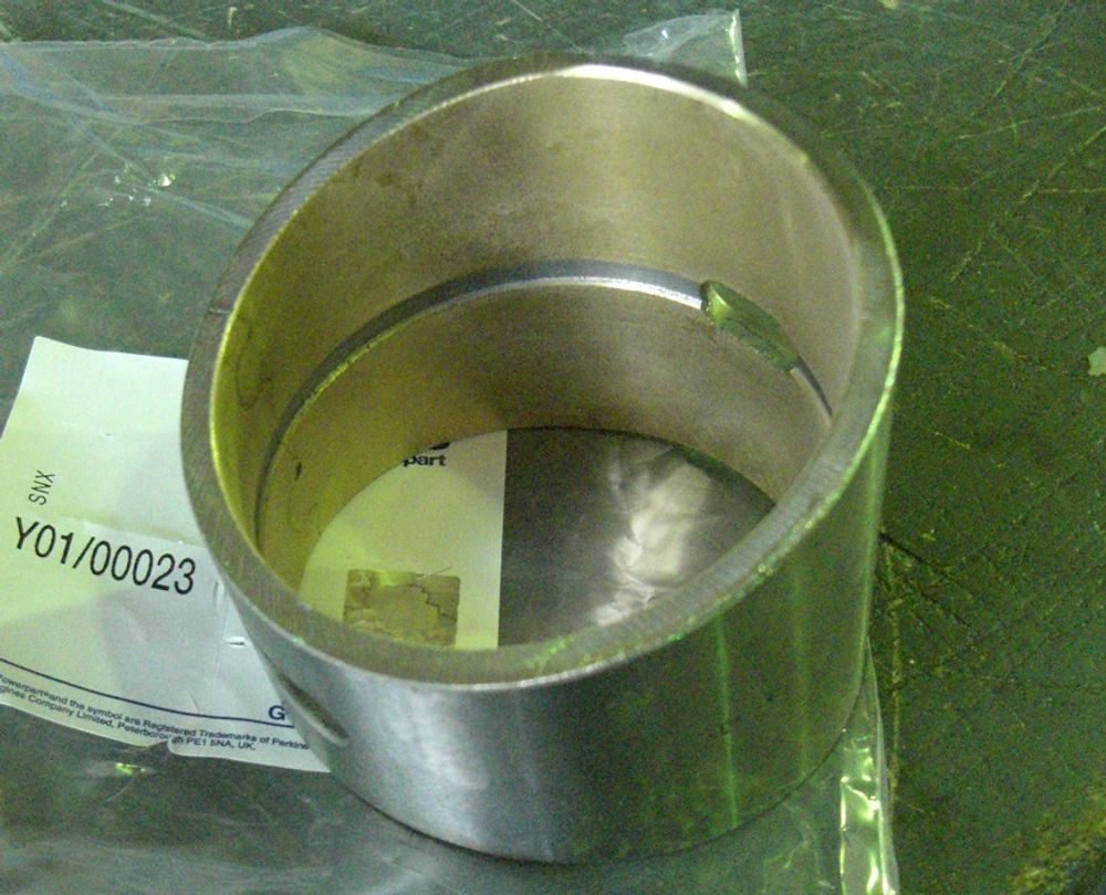 Втулка шатуна / SMALL END BUSH АРТ: 997-319