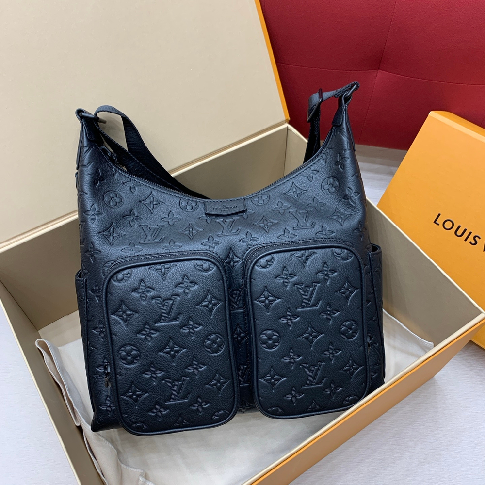 Louis Vuitton Hobo Cargo