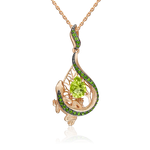 Подвеска «Зелёная ящерица» из красного золота с хризолитом и хромдиопсидами