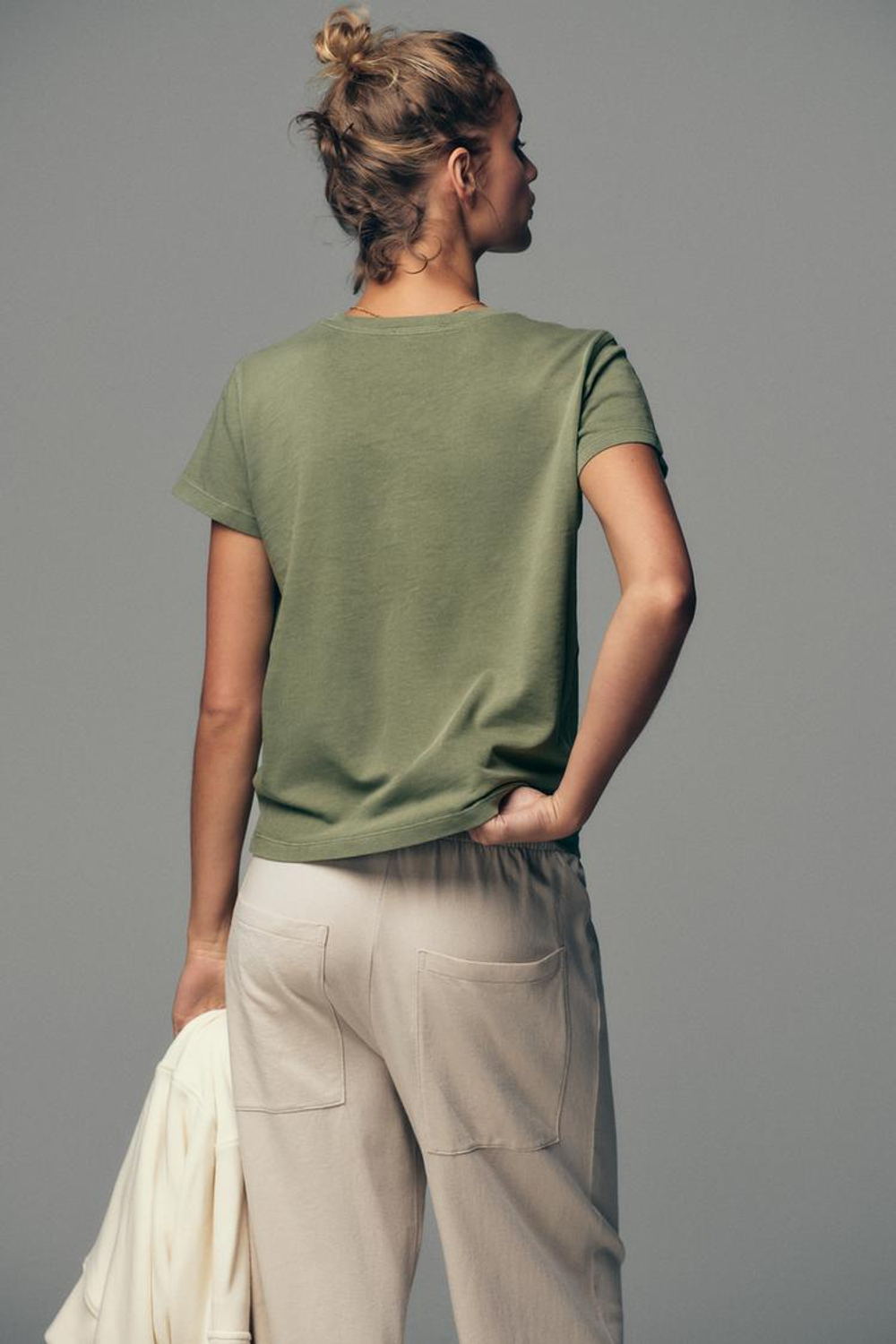 ZARA ФУТБОЛКА ИЗ ТКАНИ С ЭФФЕКТОМ ПОТЕРТОСТИ С КАРМАНОМ, ЗЕЛЕНЫЙ