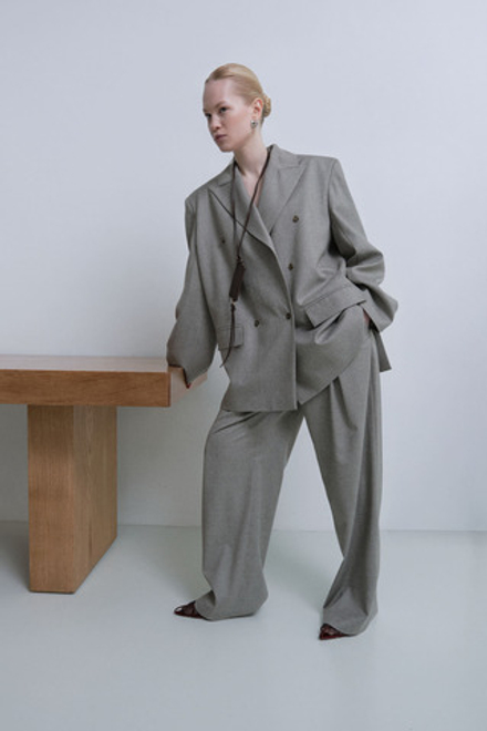 Брюки с защипами из шерсти Стелла Маккартни серо-бежевый