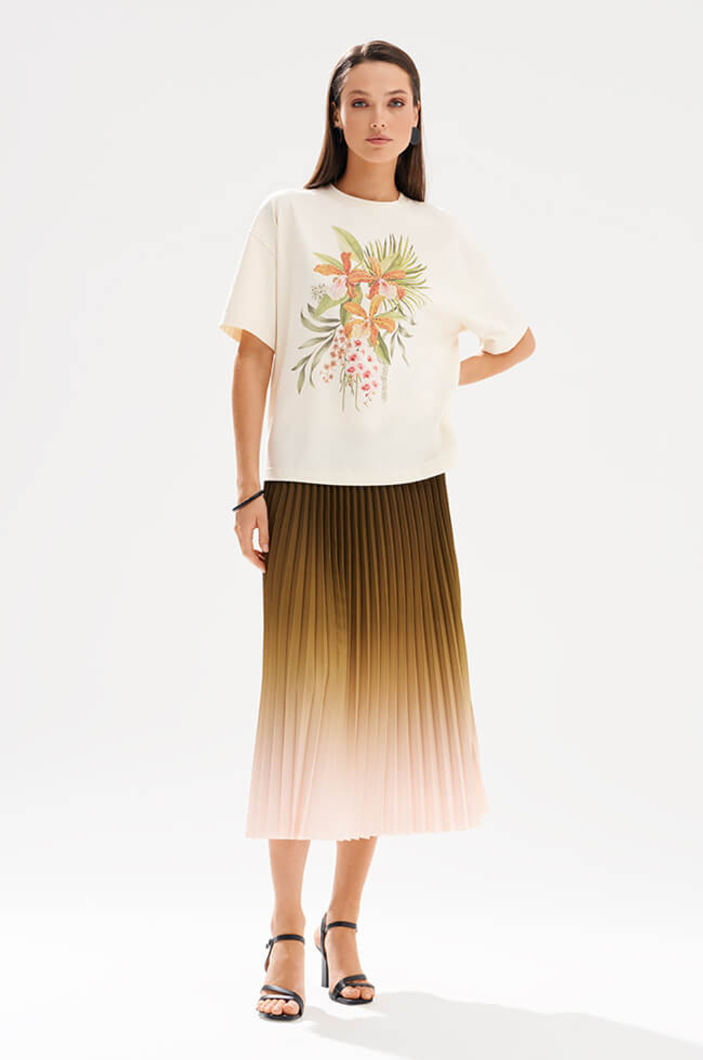 23578 Футболка женская (сливочный)