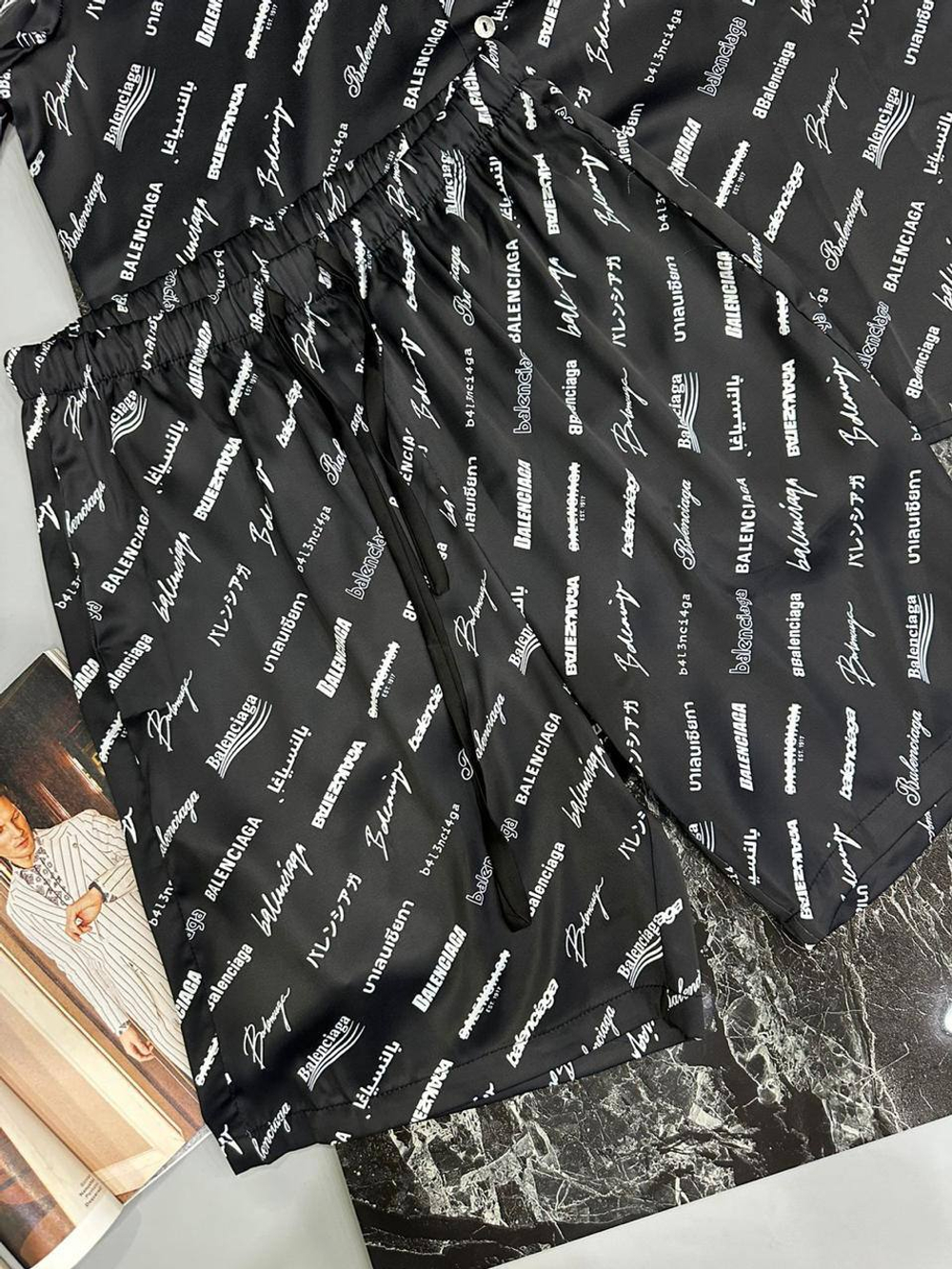 Костюм Balenciaga