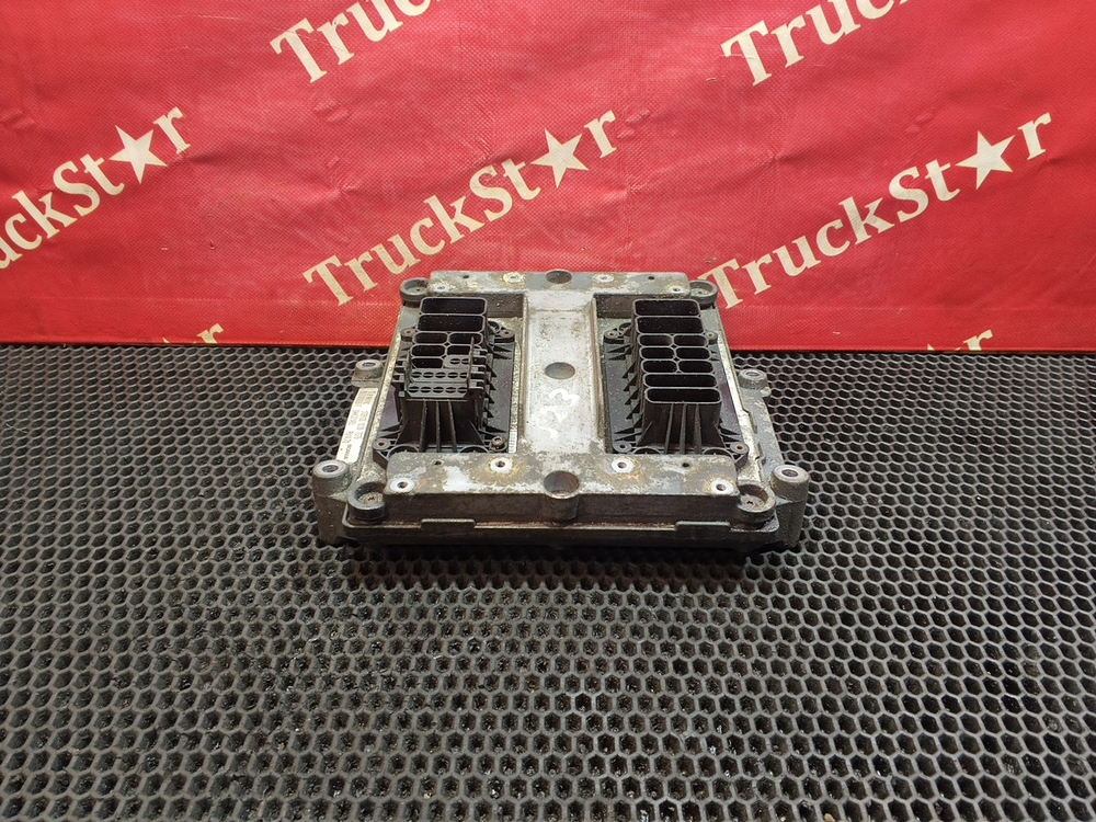 Блок управления двигателем