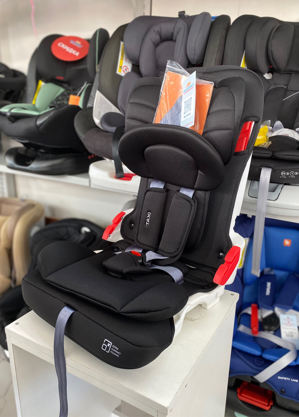 Автокресло RANT ZY25 "Taxi" (Black) группа 1-2-3 (9-36 кг)