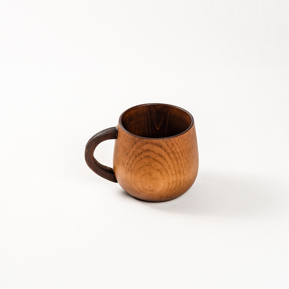 Деревянная кружка из кедра для напитков 200 мл. C71