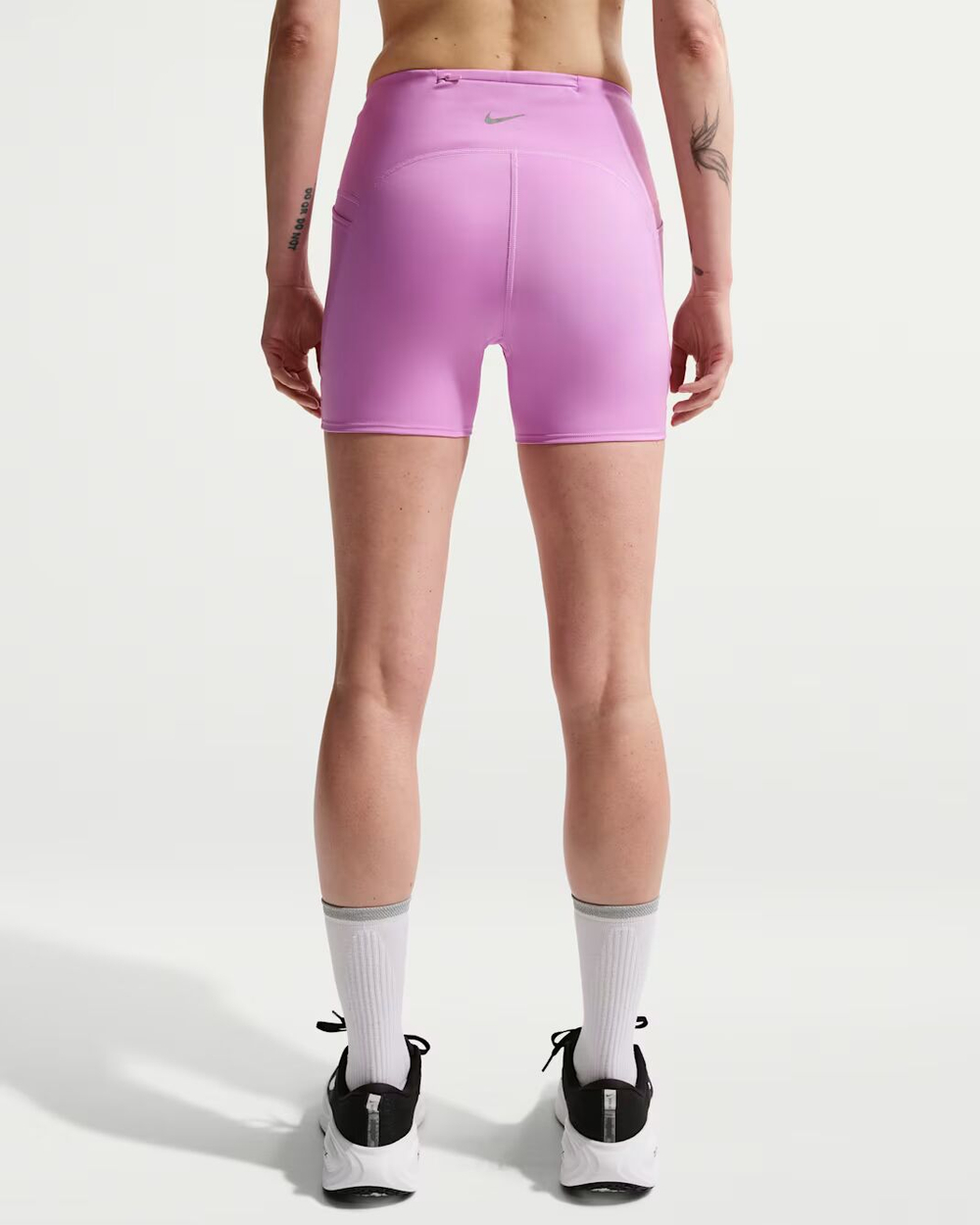 Nike Swift Женские шорты для бега с высокой талией (10 см), облегающим кроем и карманами - NIKE