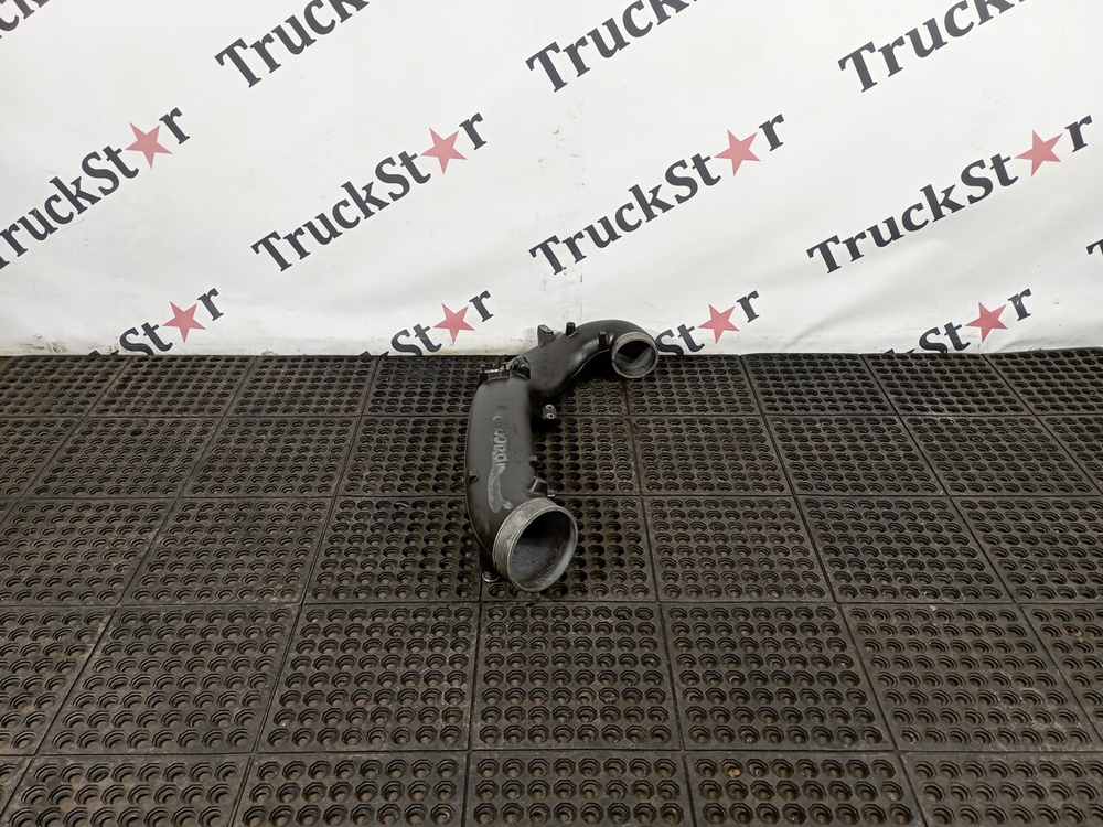 Патрубок интеркулера