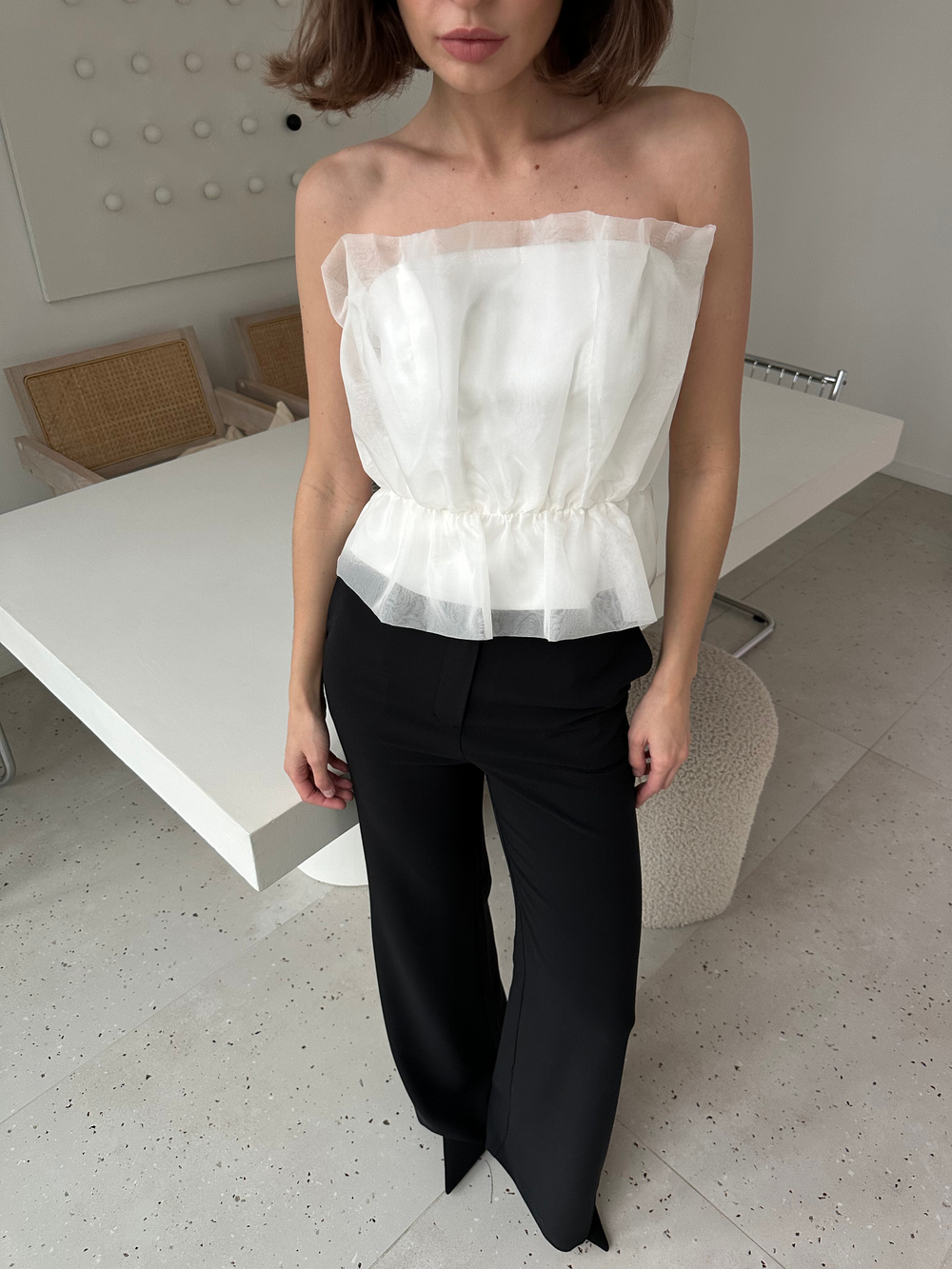 Блуза-топ из органзы с драпировкой молочный