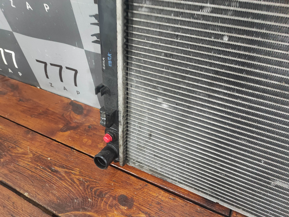 Радиатор двигателя Hyundai Tucson 1 (JM) 04-10 Б/У Оригинал 253102E170