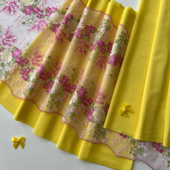 Вышивка на сетке розовая/цветочная 24 см