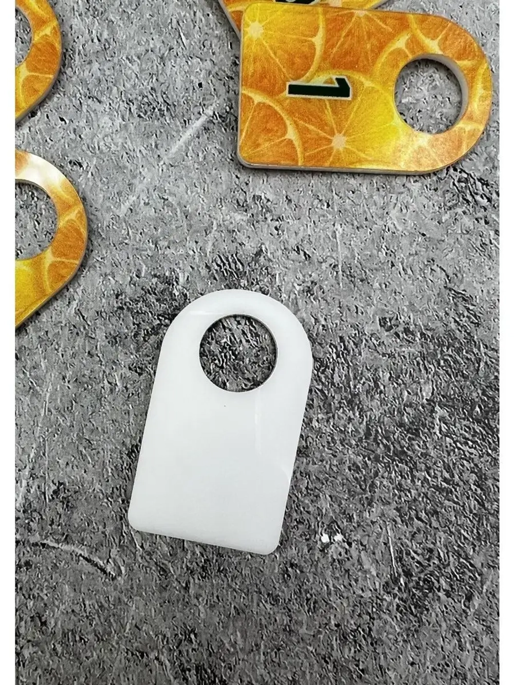 Номерки для гардероба акриловые 3х5 см