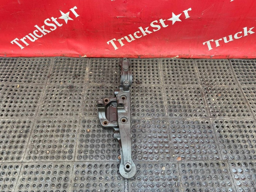 Кронштейн пневморессоры задний правый 2023г