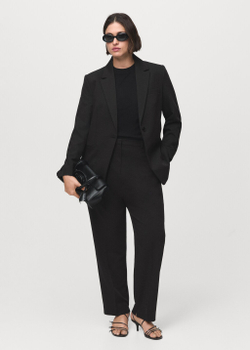 Костюмный приталенный блейзер