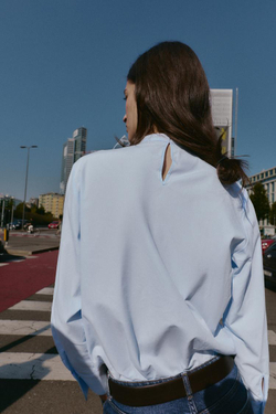 ZARA БЛУЗКА ИЗ ПОПЛИНА С ЗАВЯЗКОЙ, ГОЛУБОЙ