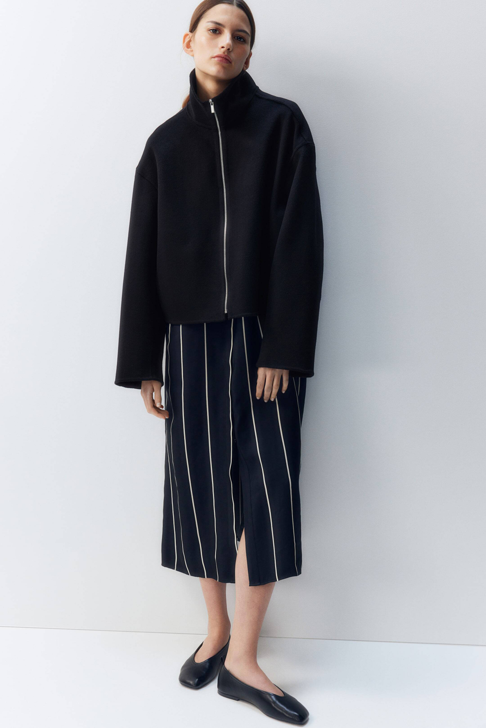 H&M Шерстяная куртка ручной работы, черный