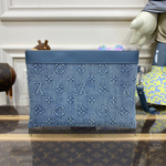 Louis Vuitton Pochette To-Go
