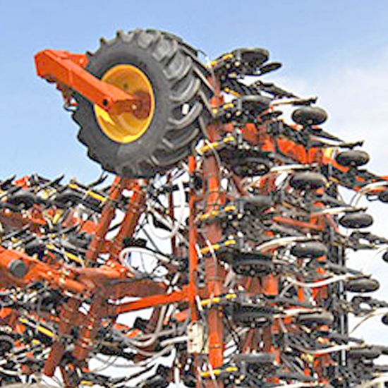 Запчасти для техники Bourgault.