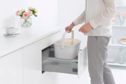 Brabantia - Хлебница с деревянной крышкой / артикул   128288  / GTIN 8710755128288