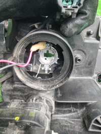 Фара правая Nissan X-Trail 2 Т31 (10-15) ксенон