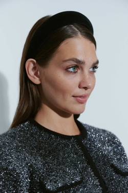 Объемный ободок из бархата