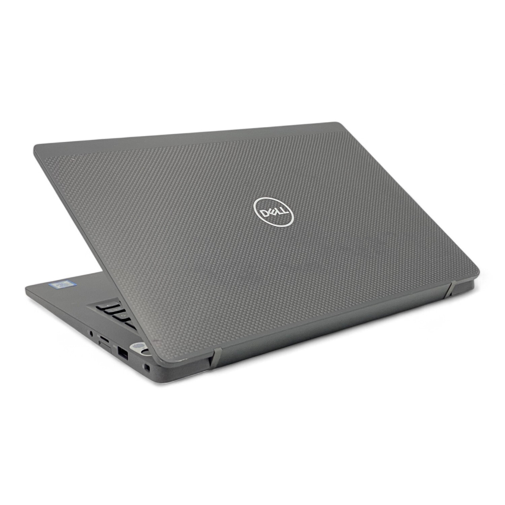 Latitude 7400