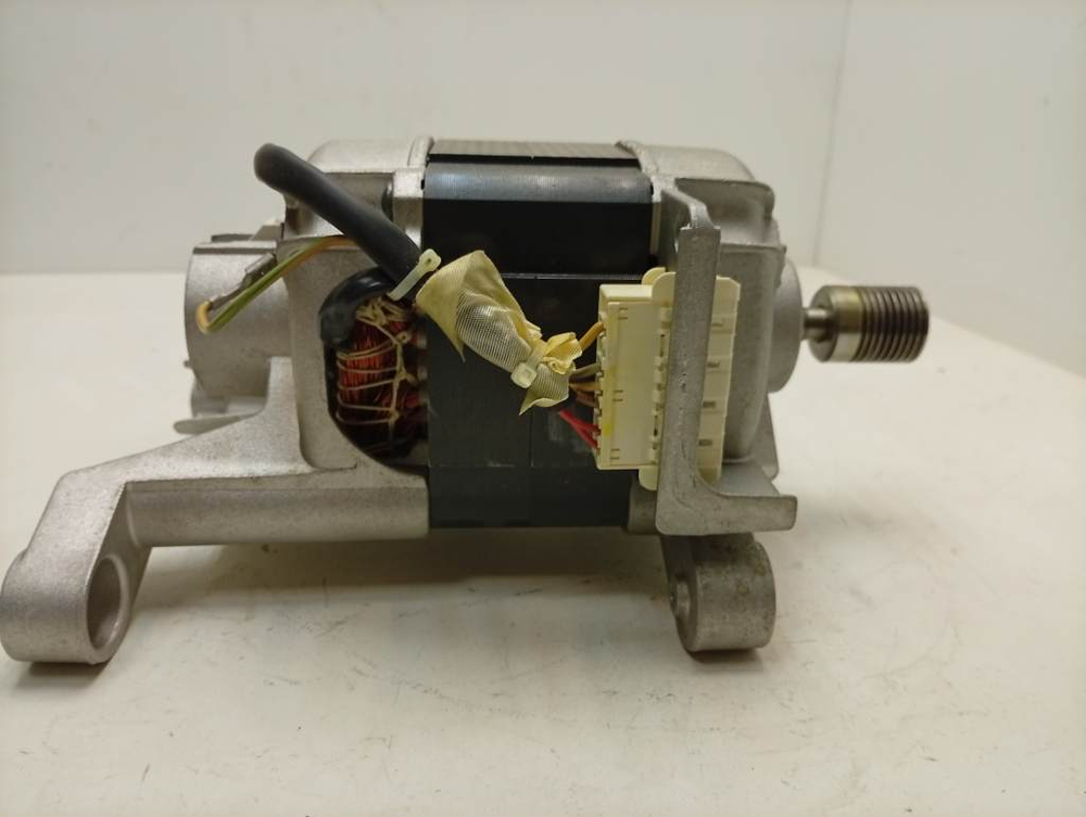 LAVALOGIC1810 кт33 Двигатель (мотор) для стиральной машины AEG Electrolux Zanussi 132193000 б/у