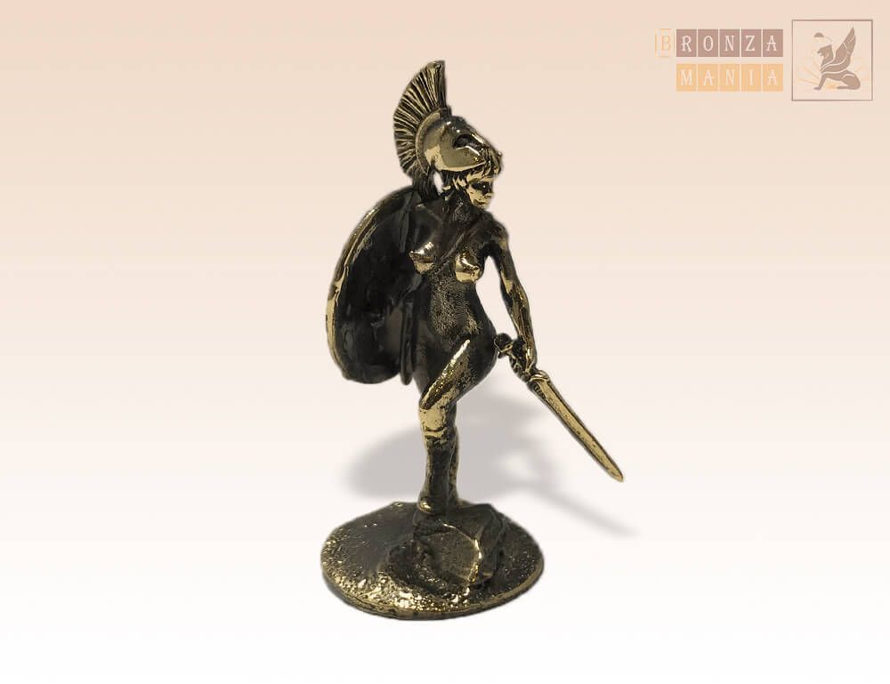 фигурка Девушка с мечом