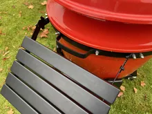Угольный гриль Kamado Joe Kettle Joe, 57 см (красный), с ножками и столиками