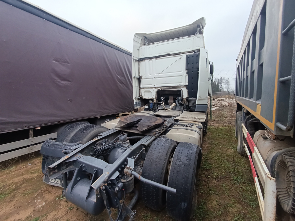 DAF XF 4x2 Седельный тягач FT XF 105 460 (Дизельный, 12,9 л, 462 л.с., МТ)