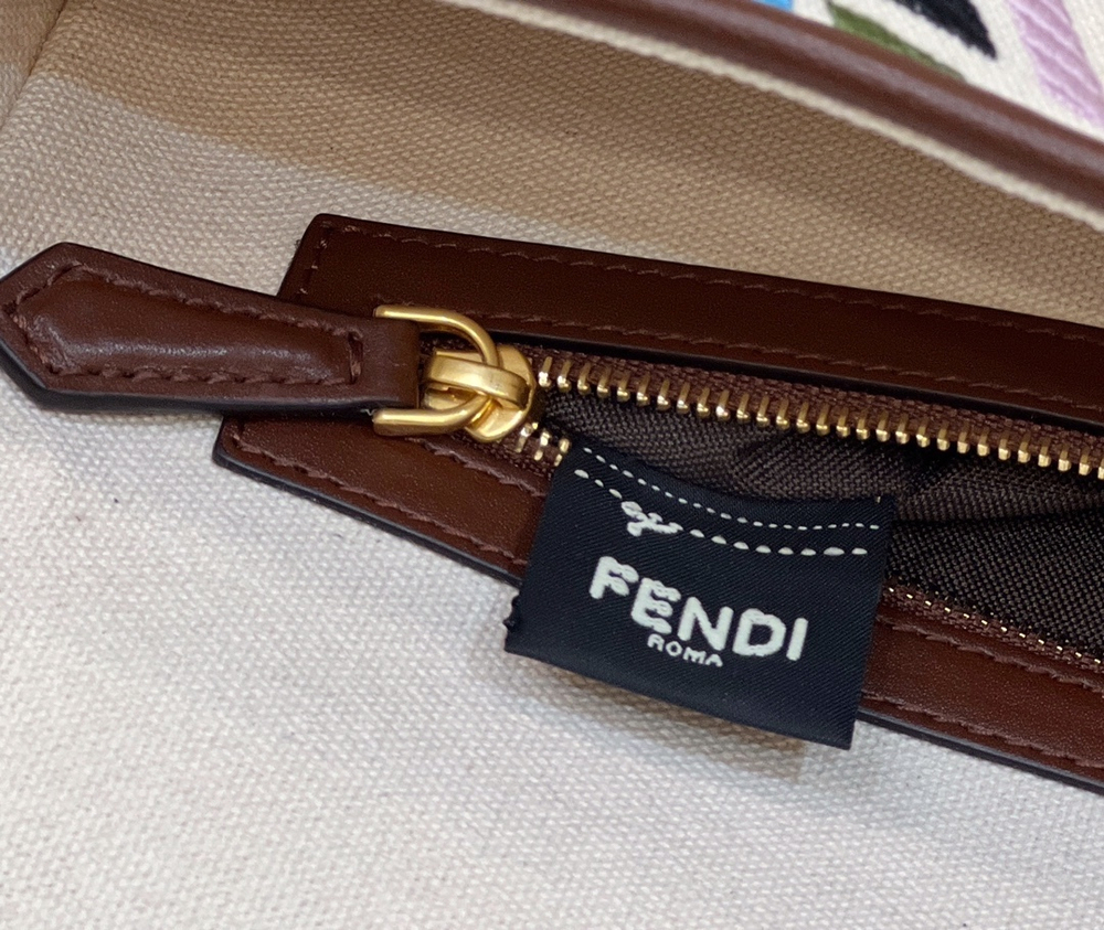 Fendi Baguette 27 cm