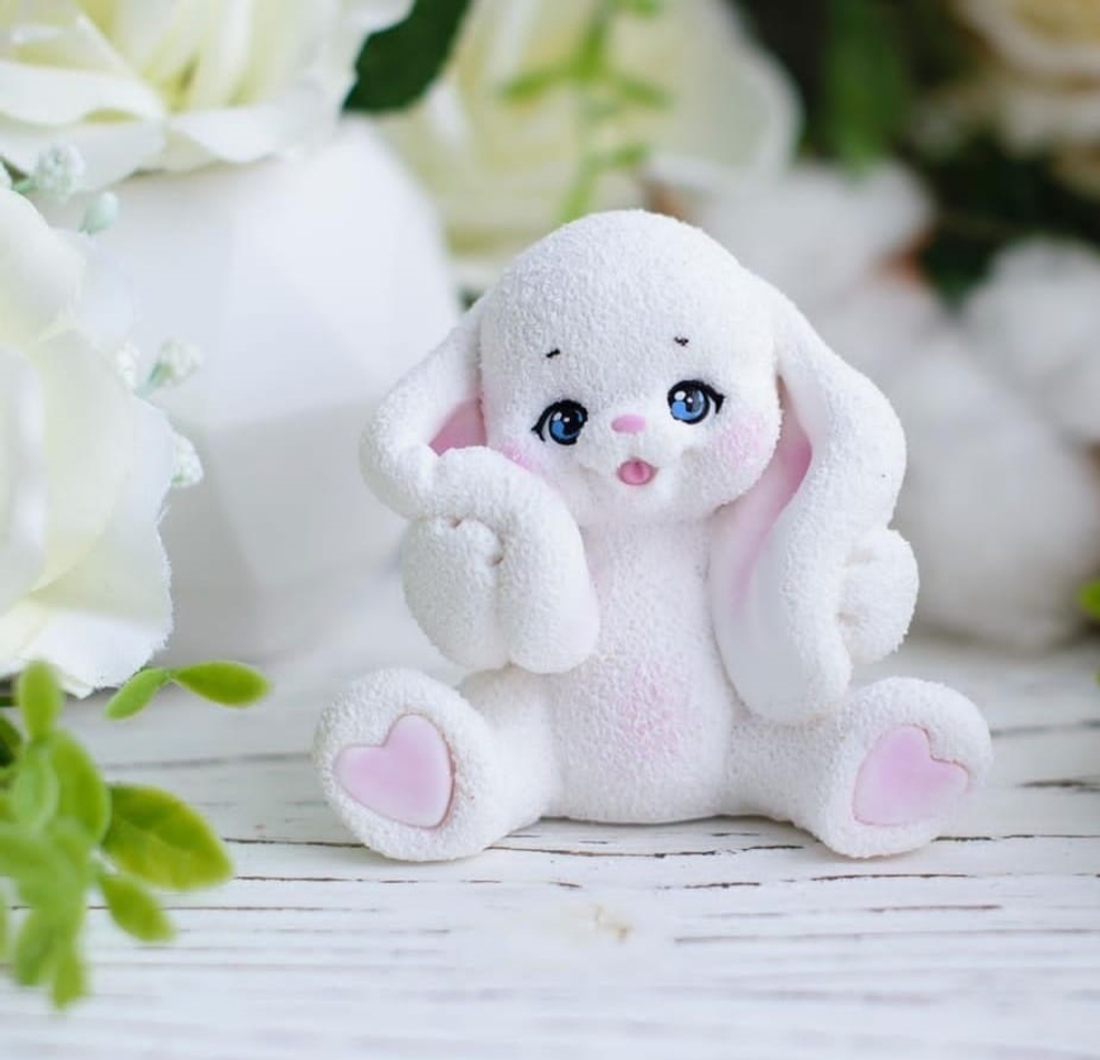 d609cd7b-3244-479b-8a35-dd058af66f96