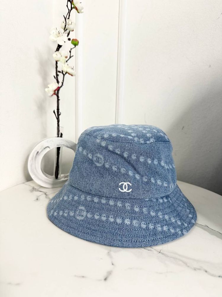 Джинсы CHANEL