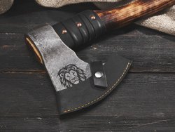 Топор "Брату от брата", рукоять комель берёзы (обжиг)