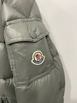 Пуховик Moncler
