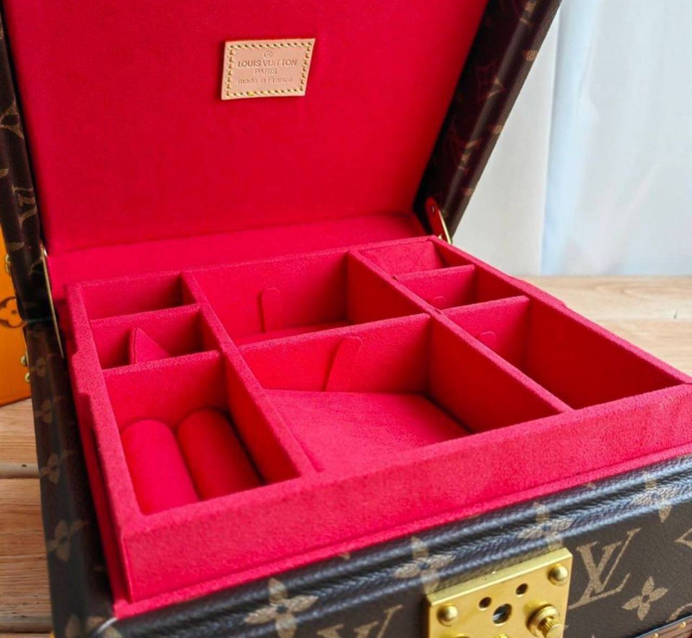 Шкатулка Louis Vuitton