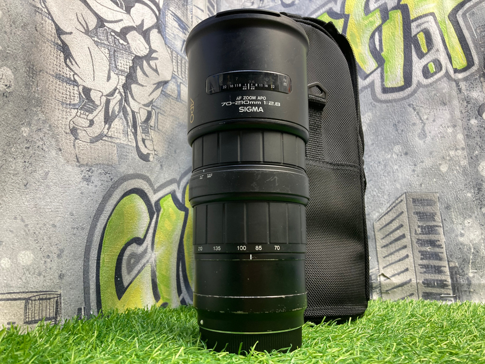 Sigma AF 70-210mm 2.8 Zoom APO