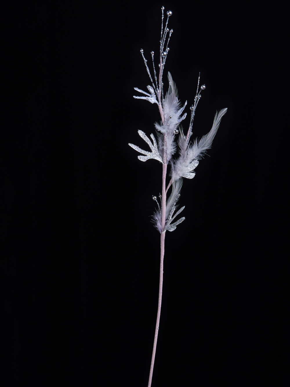 Веточка с бусинами 79см ChristmasDeLuxe белая с серебром