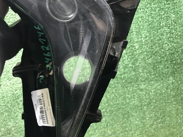 Битая ПТФ правая Lexus LX 3 570 (2015-2023)